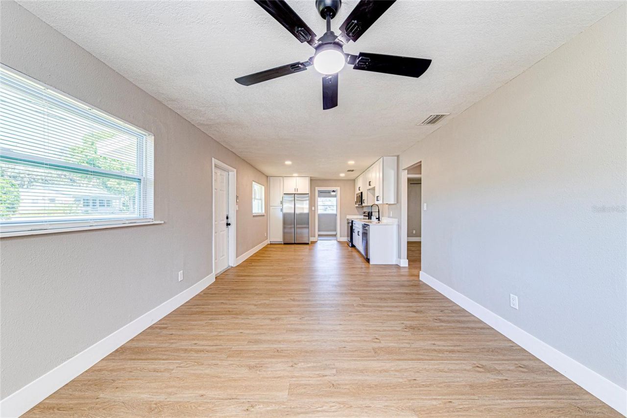 703 S Dixie Avenue , Fruitland Park, FL 34731 Photo