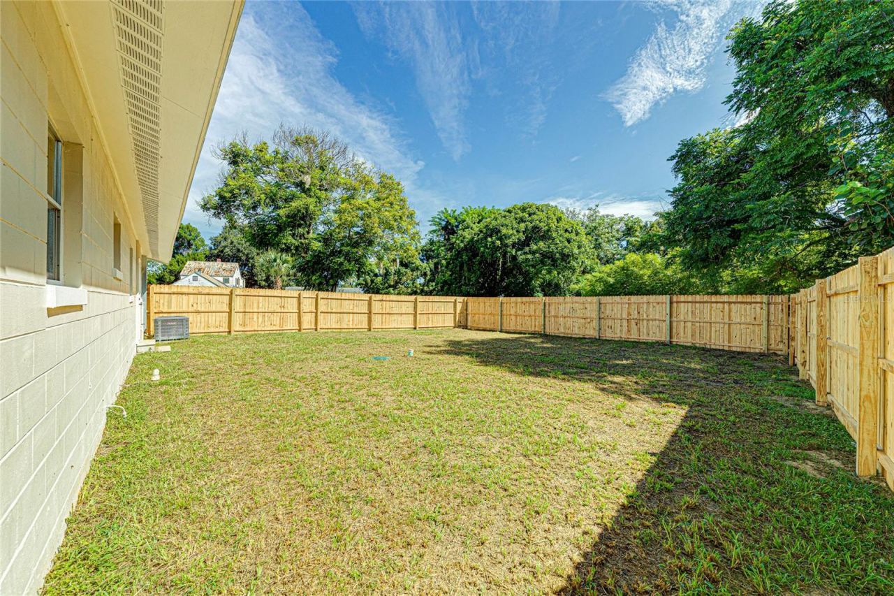 703 S Dixie Avenue , Fruitland Park, FL 34731 Photo