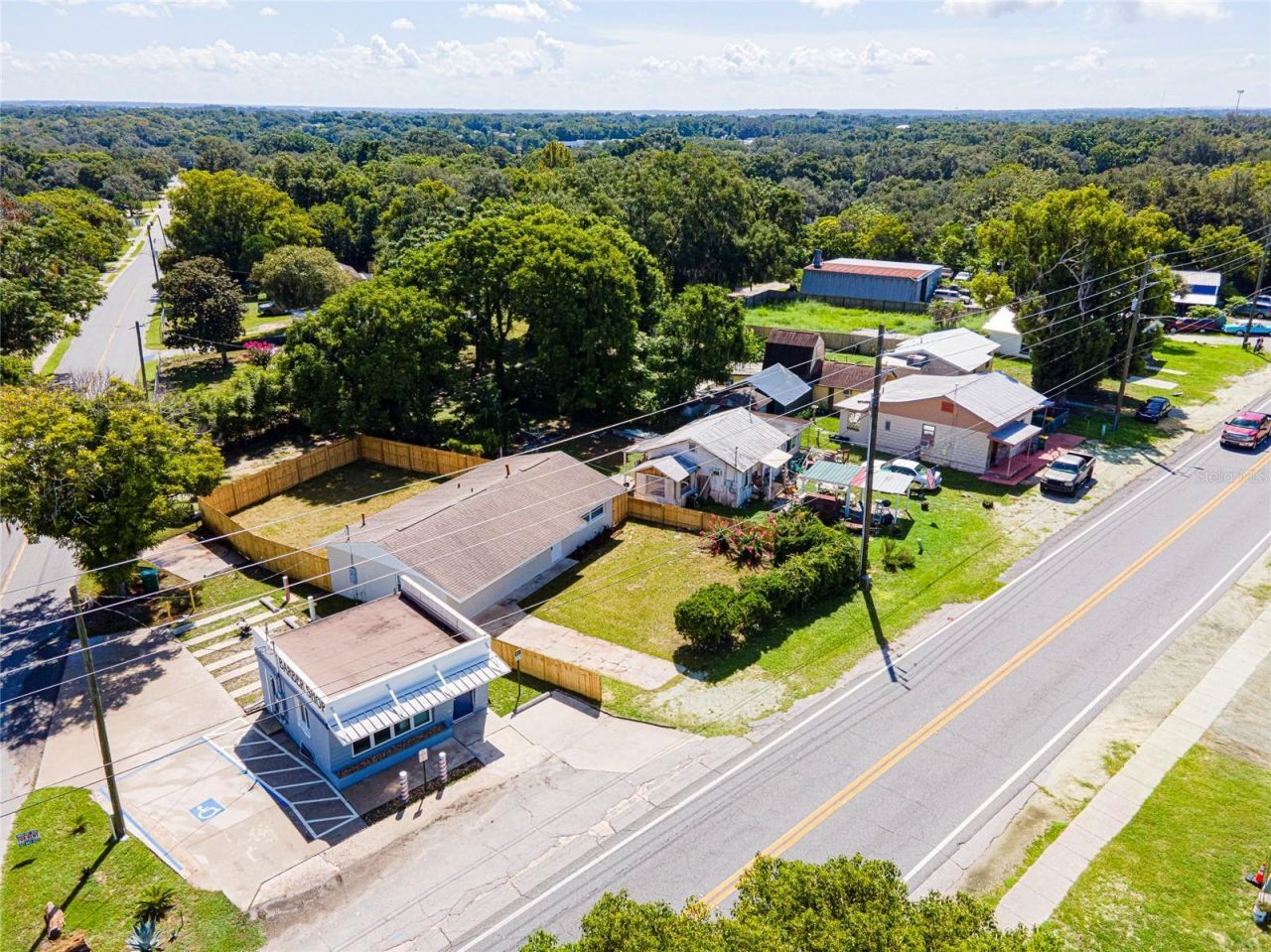 703 S Dixie Avenue , Fruitland Park, FL 34731 Photo
