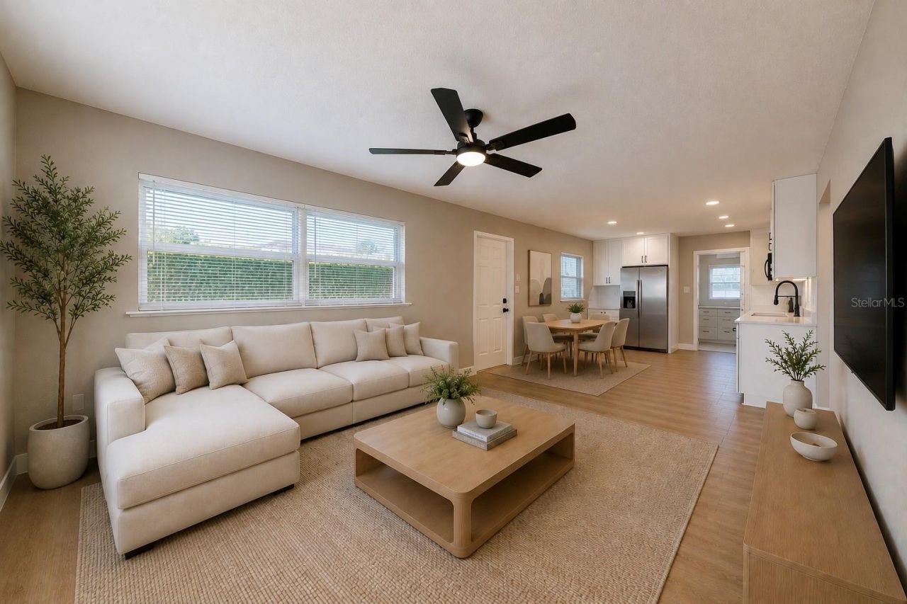 703 S Dixie Avenue , Fruitland Park, FL 34731 Photo