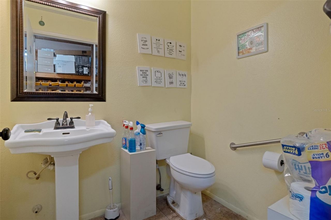 5149 Mariner Boulevard , Spring Hill, FL 34609 Photo