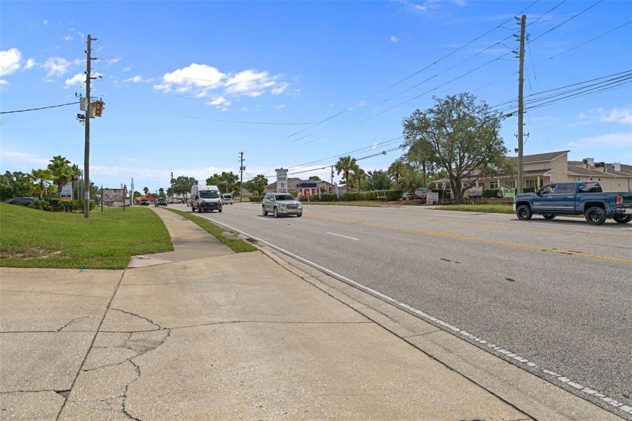 5149 Mariner Boulevard , Spring Hill, FL 34609 Photo