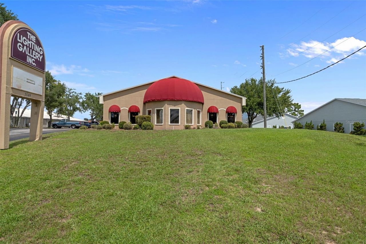 5149 Mariner Boulevard , Spring Hill, FL 34609 Photo
