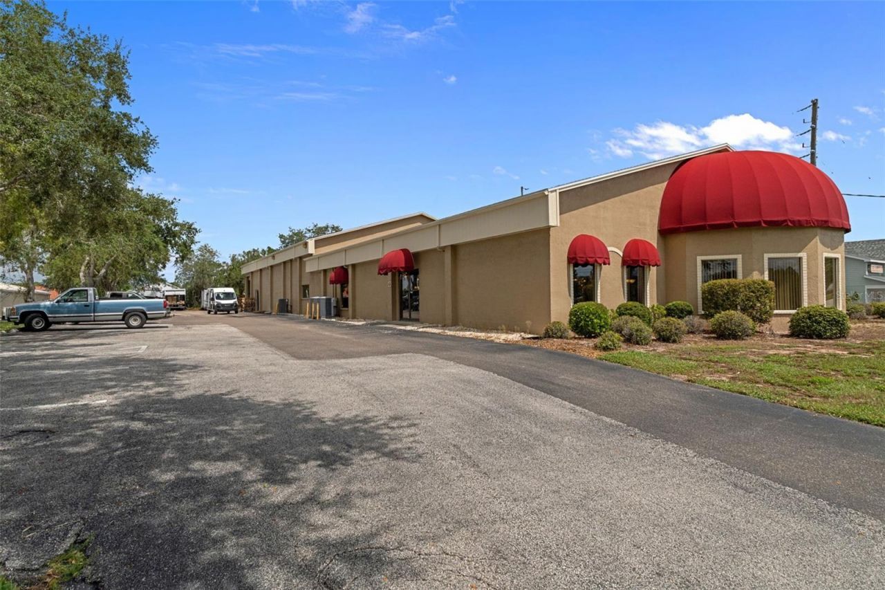 5149 Mariner Boulevard , Spring Hill, FL 34609 Photo