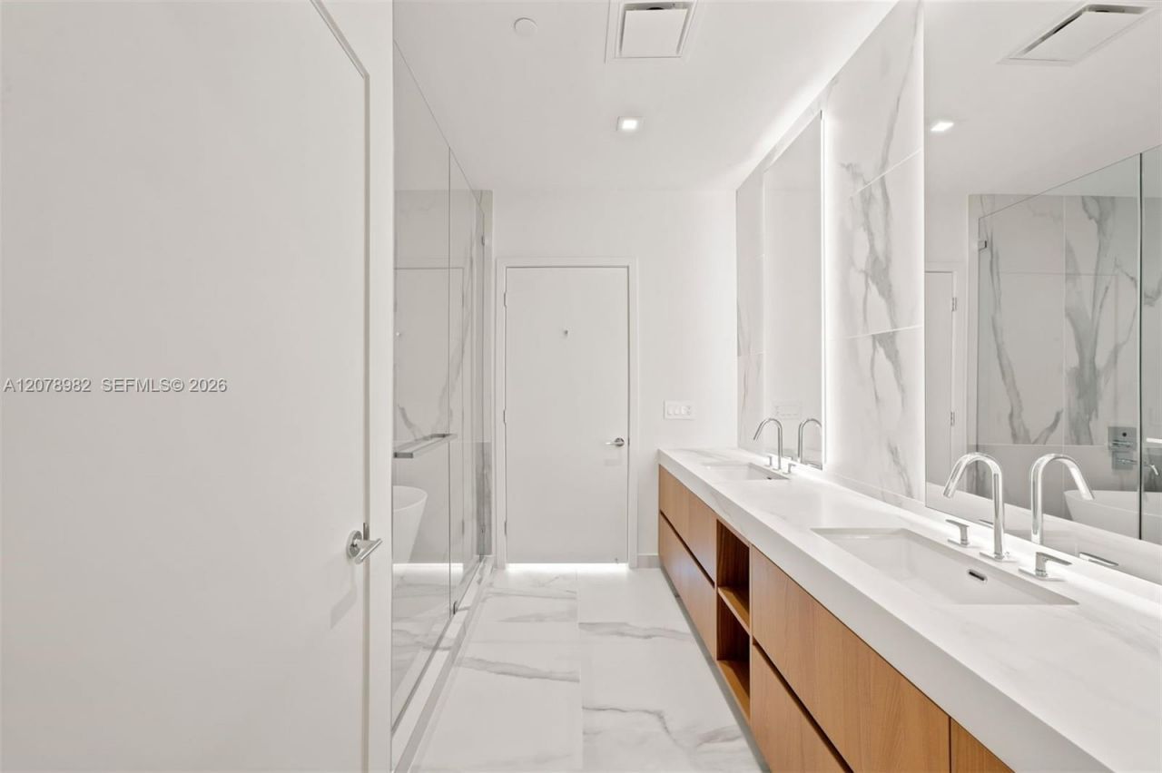 1400 Biscayne Blvd, Unit 505, Miami, FL 33132 Photo