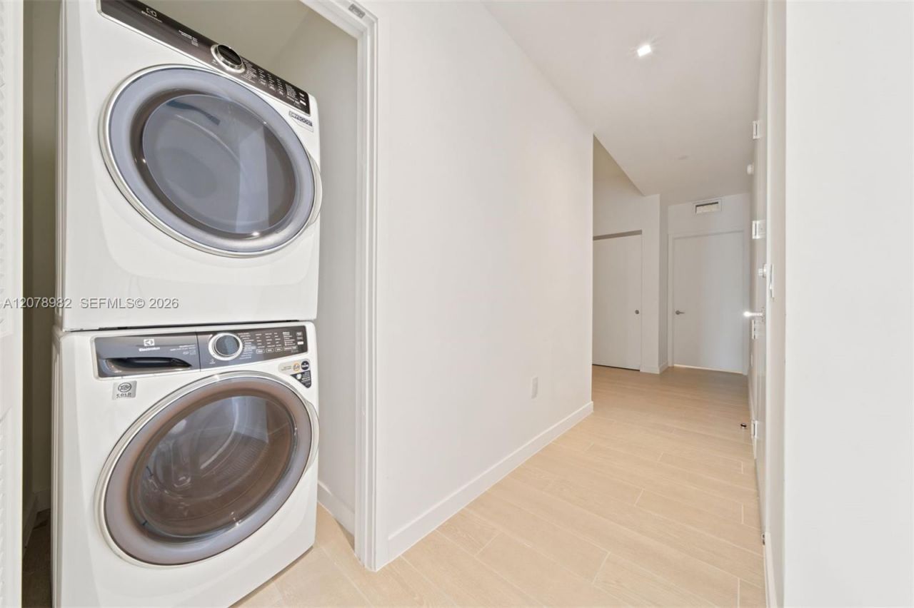 1400 Biscayne Blvd, Unit 505, Miami, FL 33132 Photo