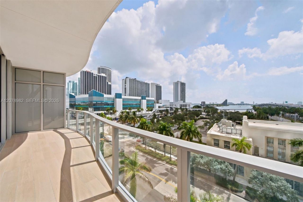 1400 Biscayne Blvd, Unit 505, Miami, FL 33132 Photo