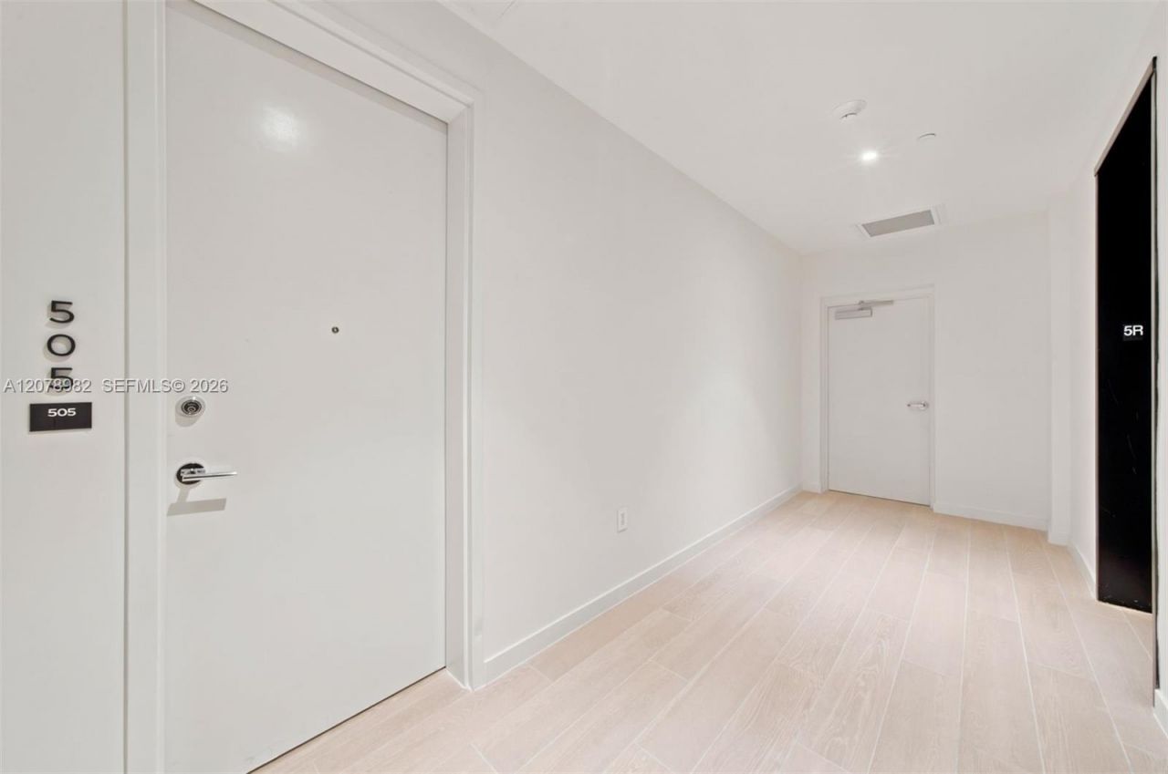 1400 Biscayne Blvd, Unit 505, Miami, FL 33132 Photo