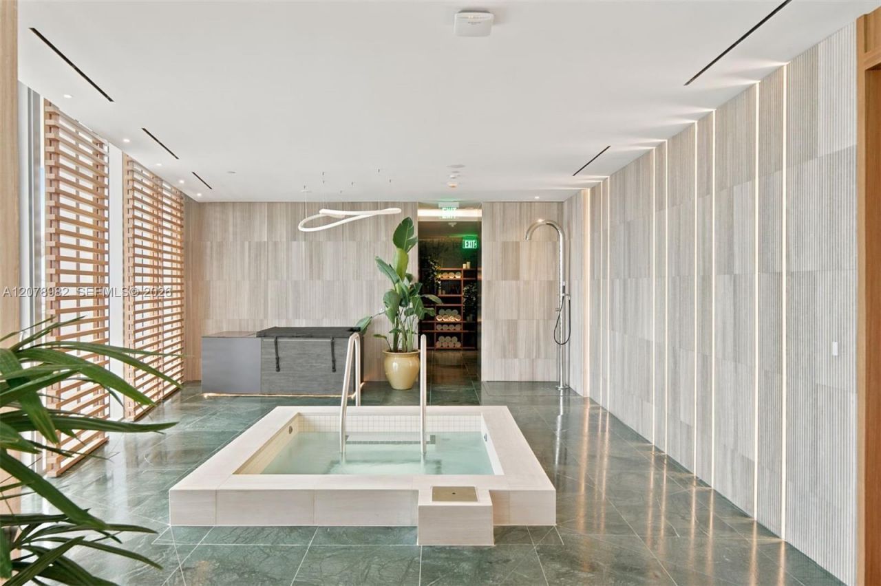 1400 Biscayne Blvd, Unit 505, Miami, FL 33132 Photo