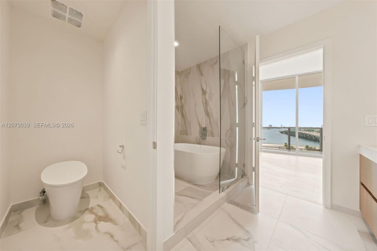 1400 Biscayne Blvd, Unit 1205, Miami, FL 33132 Photo