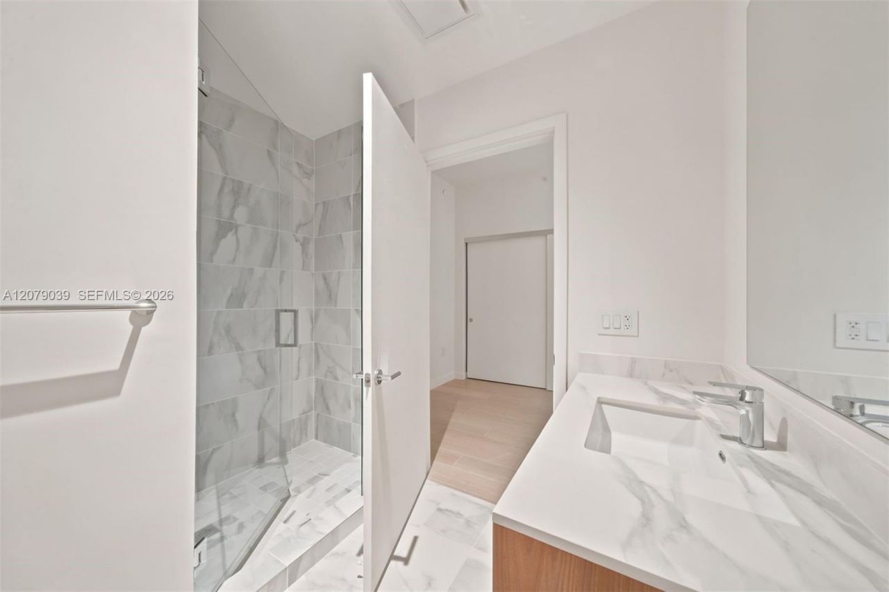 1400 Biscayne Blvd, Unit 1205, Miami, FL 33132 Photo