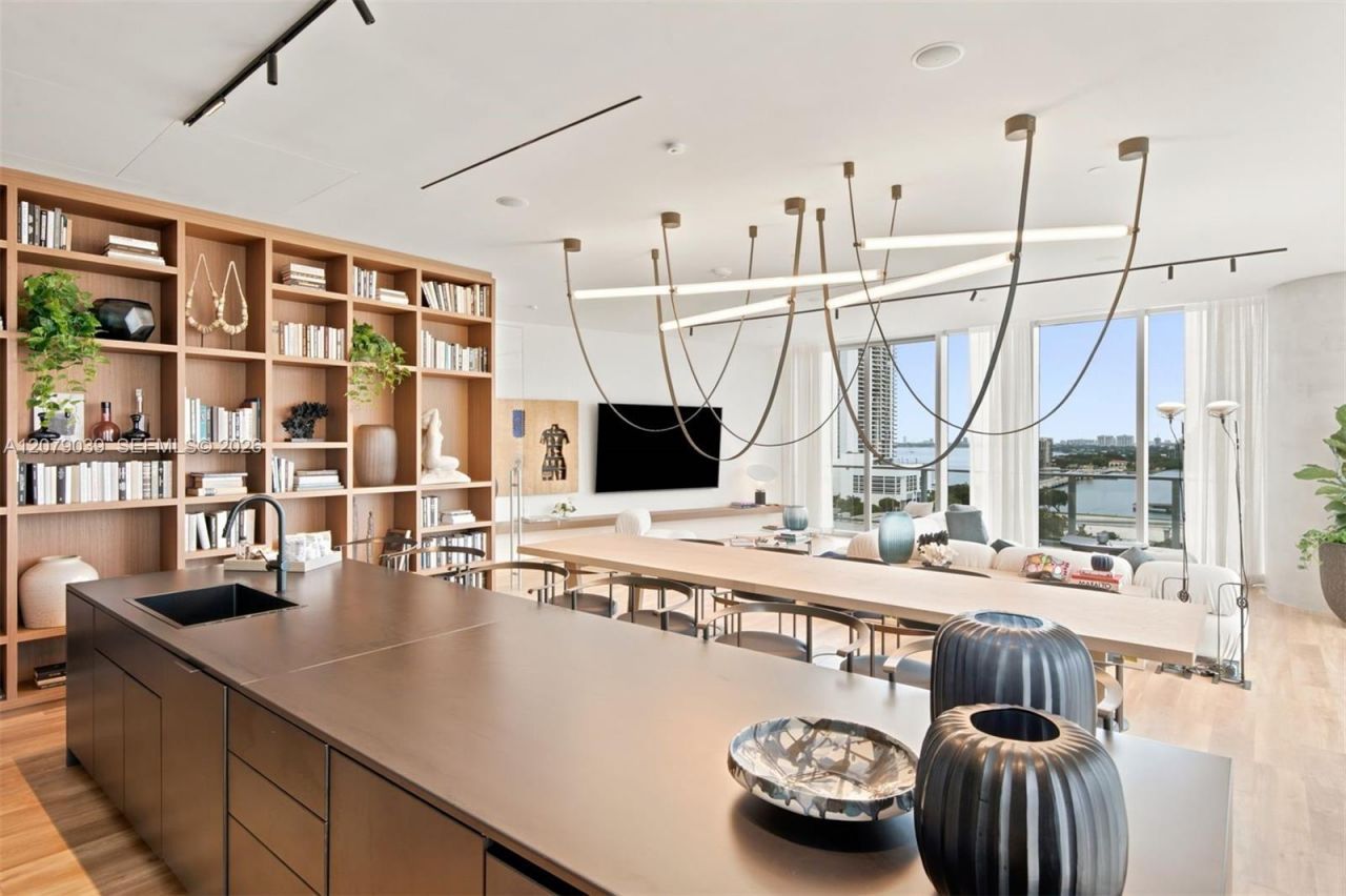 1400 Biscayne Blvd, Unit 1205, Miami, FL 33132 Photo