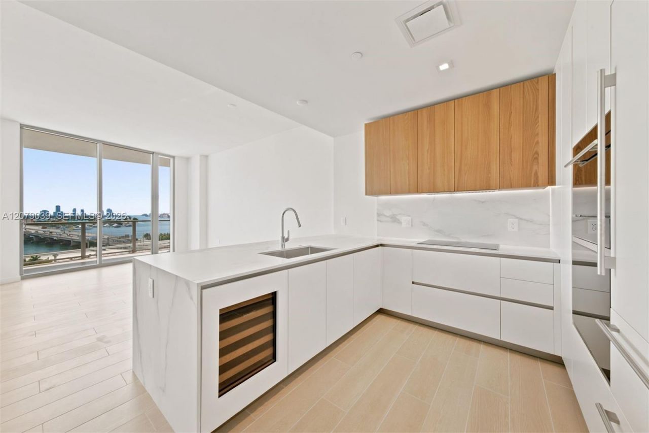 1400 Biscayne Blvd, Unit 1205, Miami, FL 33132 Photo