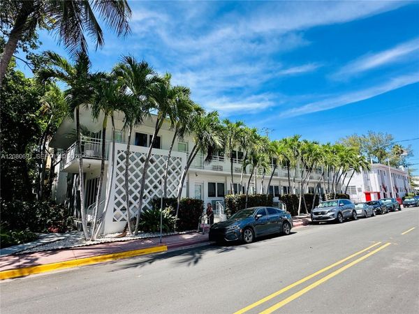 745 13th St, Unit 17, Miami Beach, FL 33139