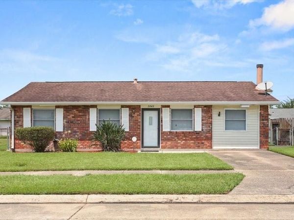 3040 SORBONNE Drive , Marrero, LA 70072