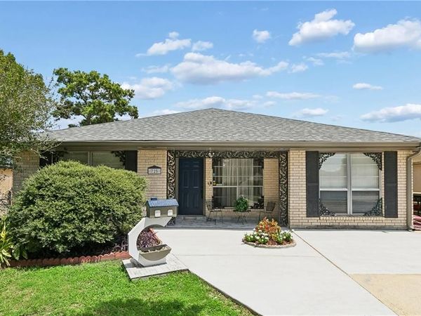 725 GOODSON Drive , Terrytown, LA 70056