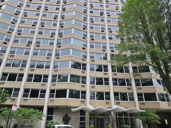 555 W Cornelia Avenue , Unit 1909, Chicago, IL 60657