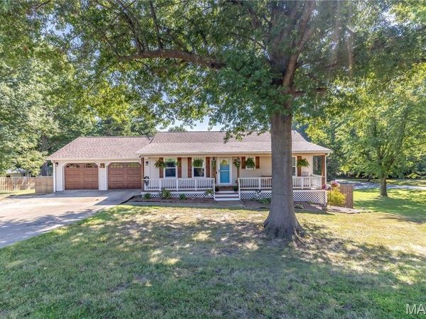 825 Albert Street, Dexter, MO 63841