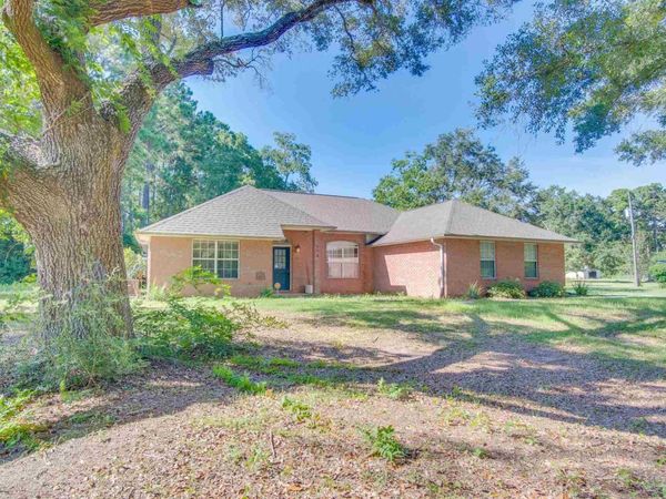 174 Emmons Ln, Pensacola, FL 32506