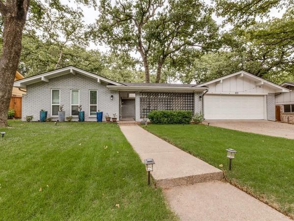 824 Wheelwood Drive, Hurst, TX 76053