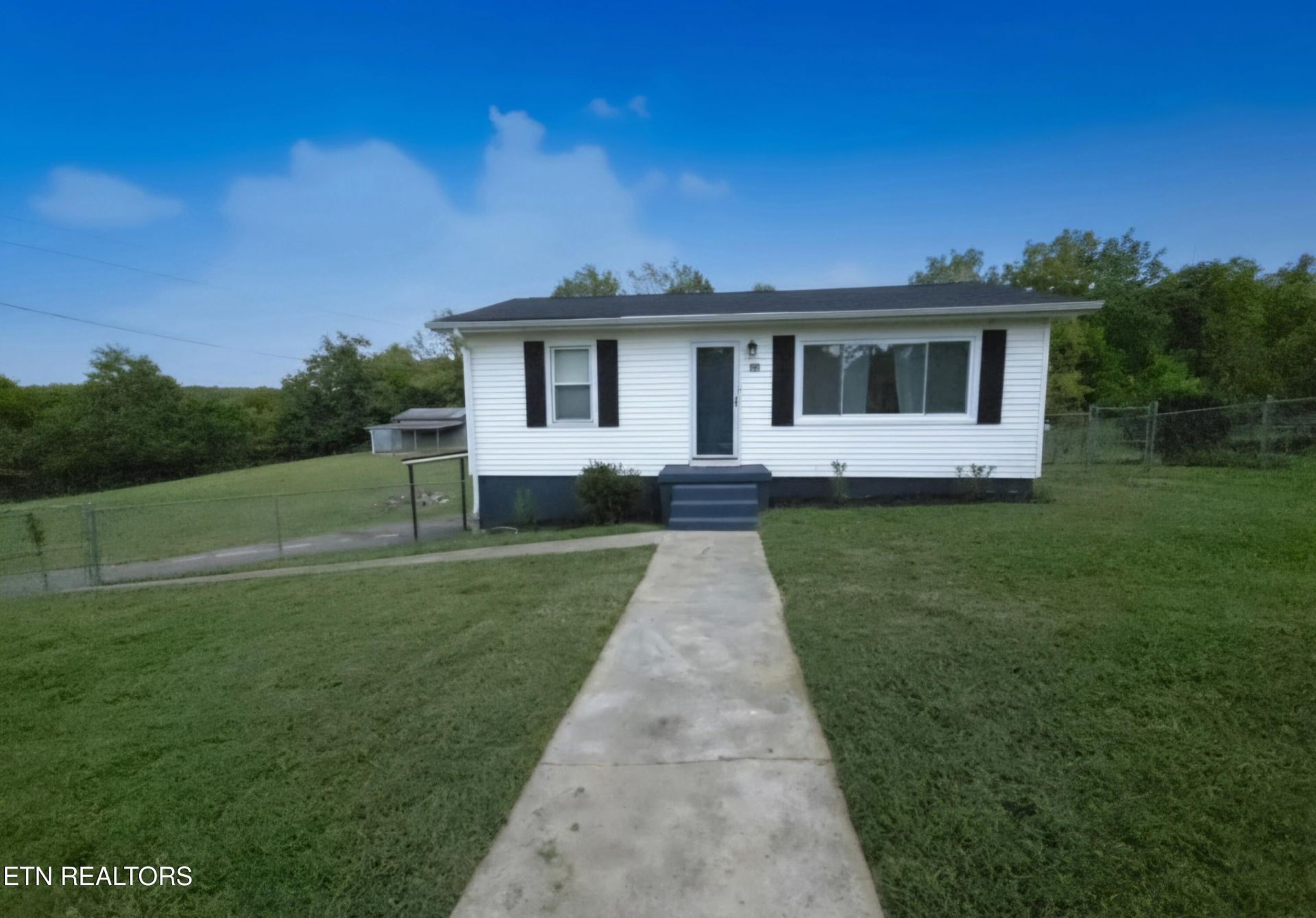 308 Cash Rd, Knoxville, TN 37924 Main Photo