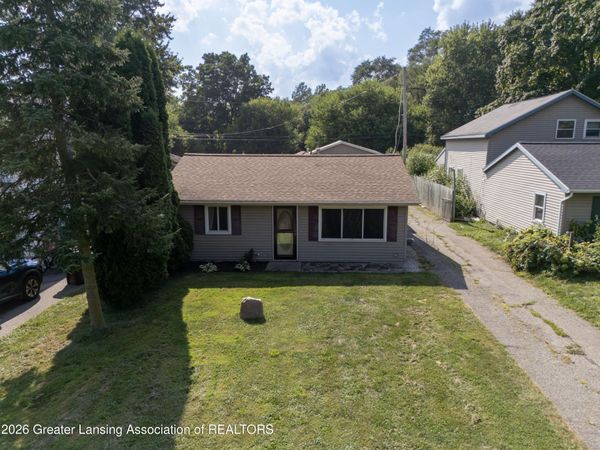 38 S Aurelius Road, Mason, MI 48854