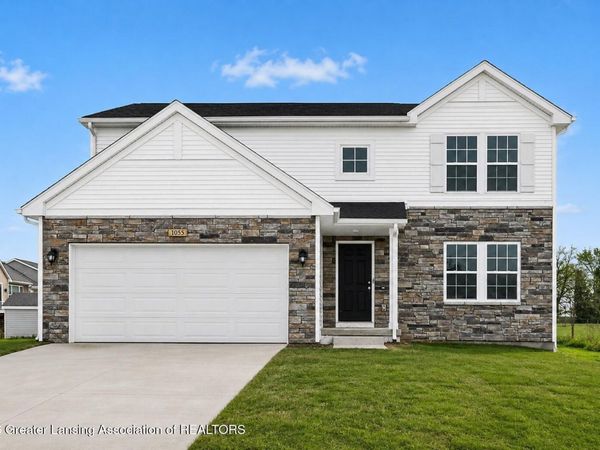 1100 Woodridge Drive, St. Johns, MI 48879
