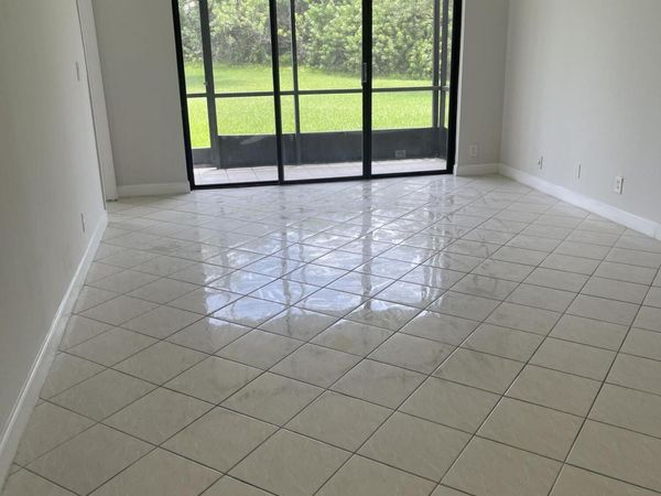 6301 N University Drive, Unit 118, Tamarac, FL 33321