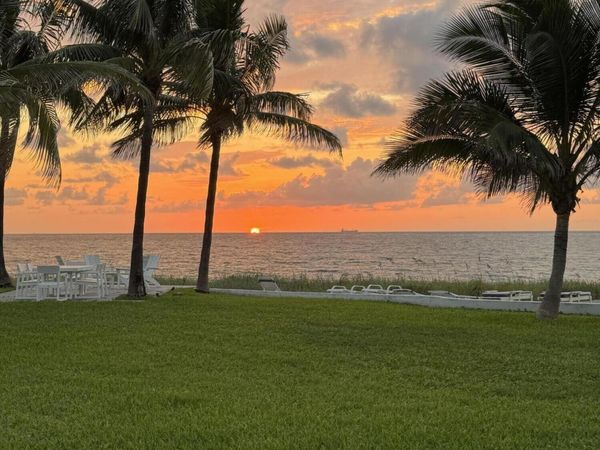 1041 HILLSBORO MILE, Unit 11, Hillsboro Beach, FL 33062