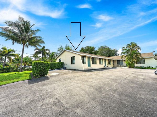 1924 Service Road, North Palm Beach, FL 33408