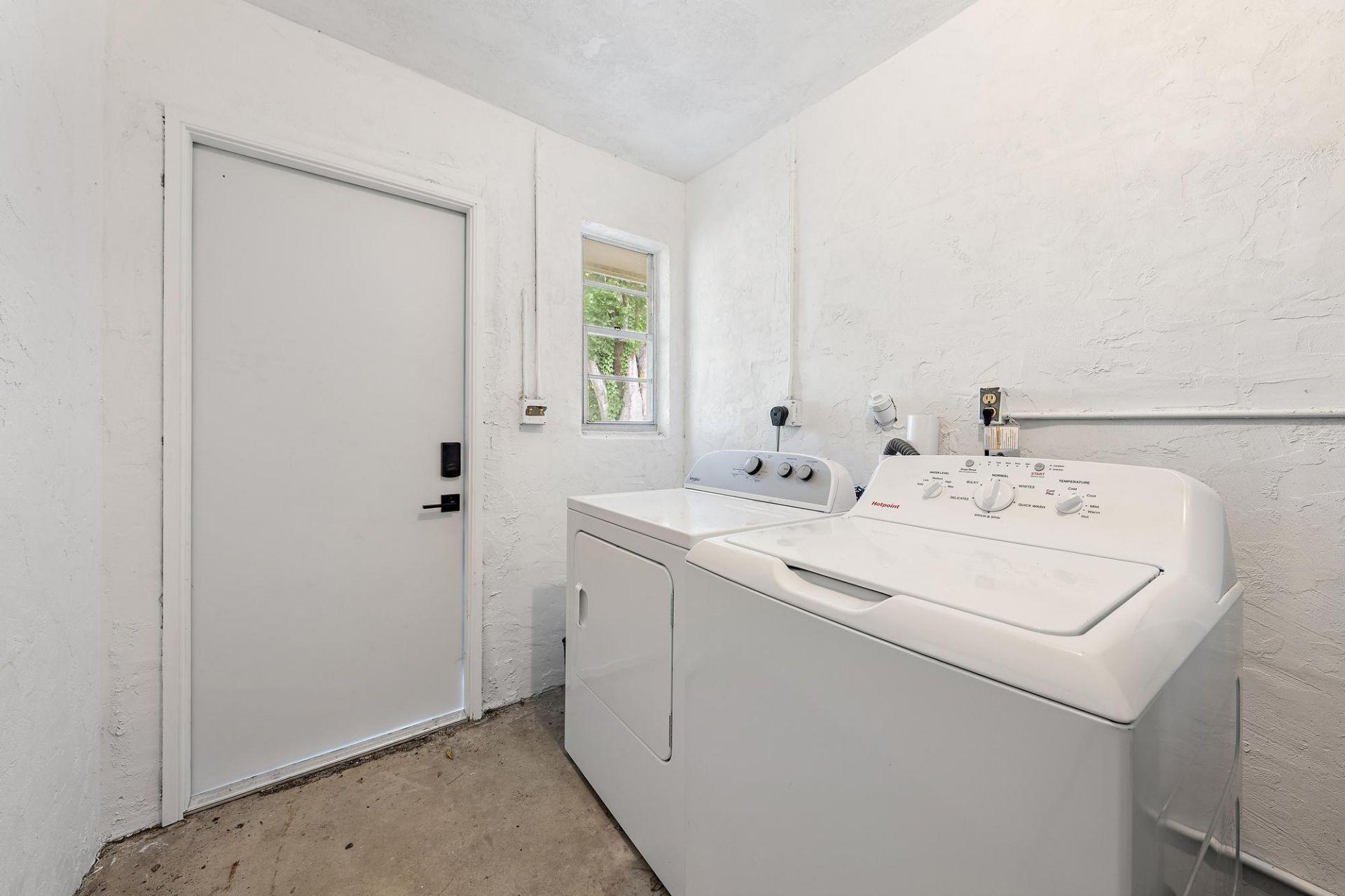1924 Service Road, North Palm Beach, FL 33408 Photo