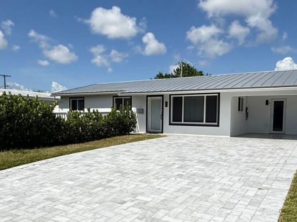 4901 NE 13TH Terrace, Oakland Park, FL 33334