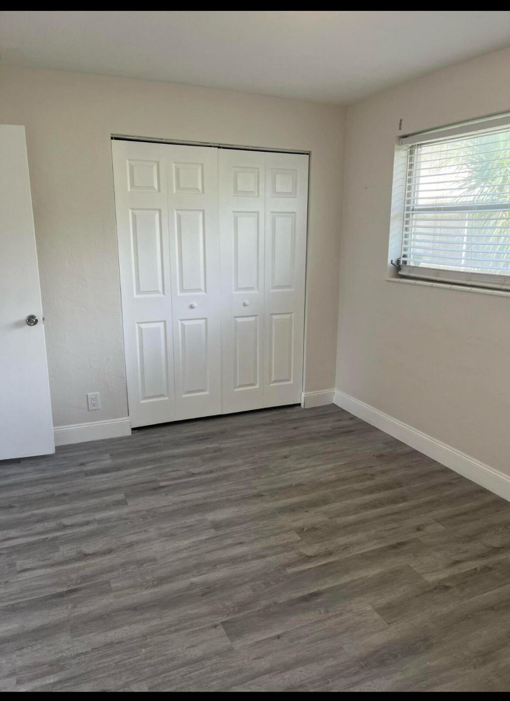 1211 W 27th Street, Riviera Beach, FL 33404 Photo