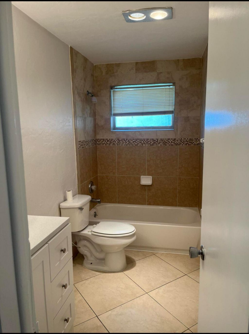 1211 W 27th Street, Riviera Beach, FL 33404 Photo