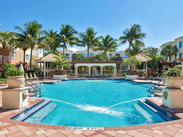 5205 Myrtlewood Circle E, Unit 201, Palm Beach Gardens, FL 33418