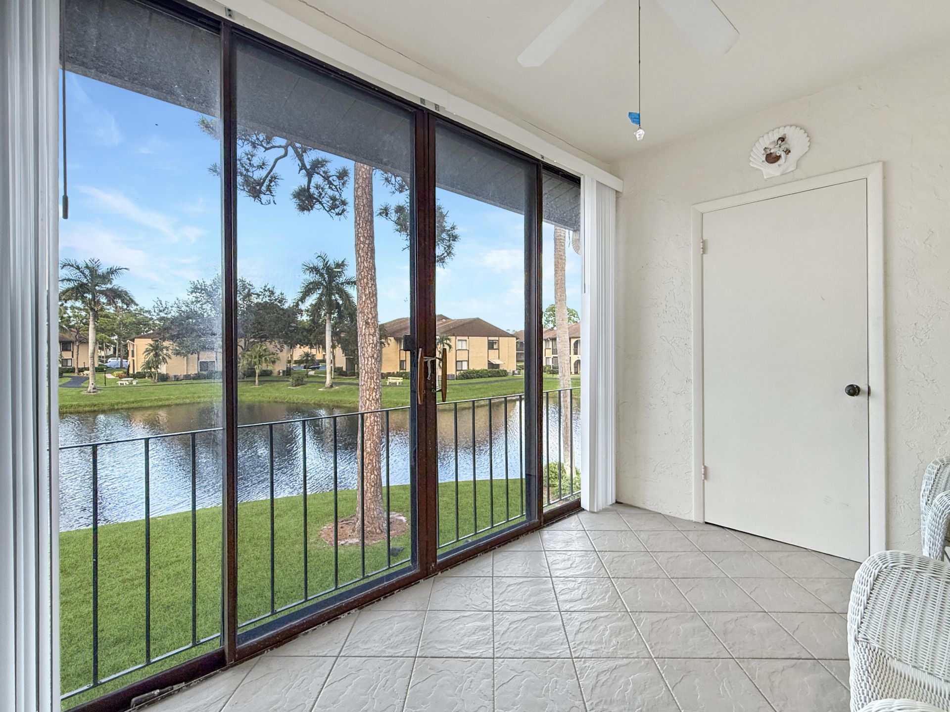 232 Pine High Occupancy Vehicle Circle, Unit C2, Greenacres, FL 33463 Photo