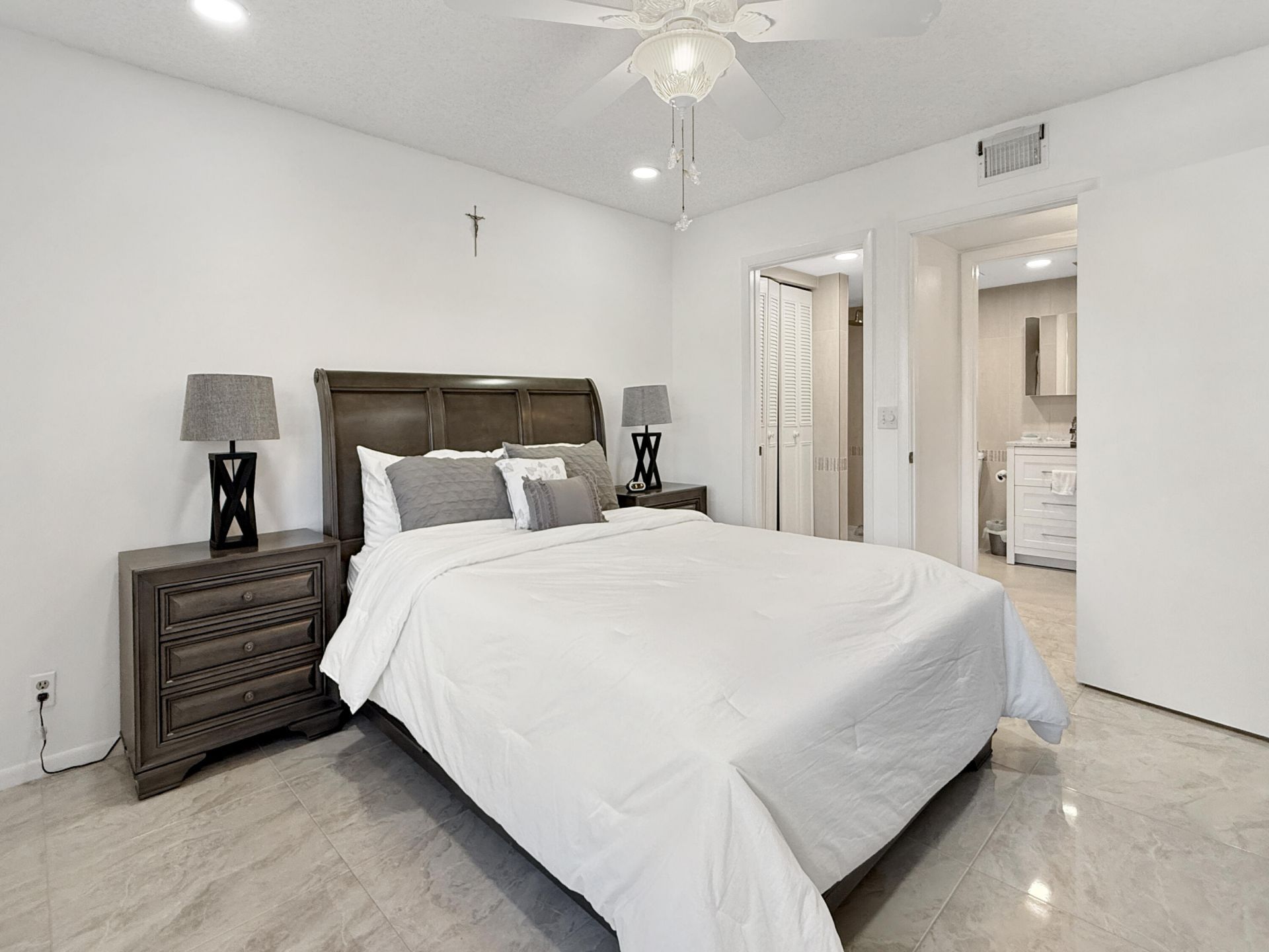 232 Pine High Occupancy Vehicle Circle, Unit C2, Greenacres, FL 33463 Photo