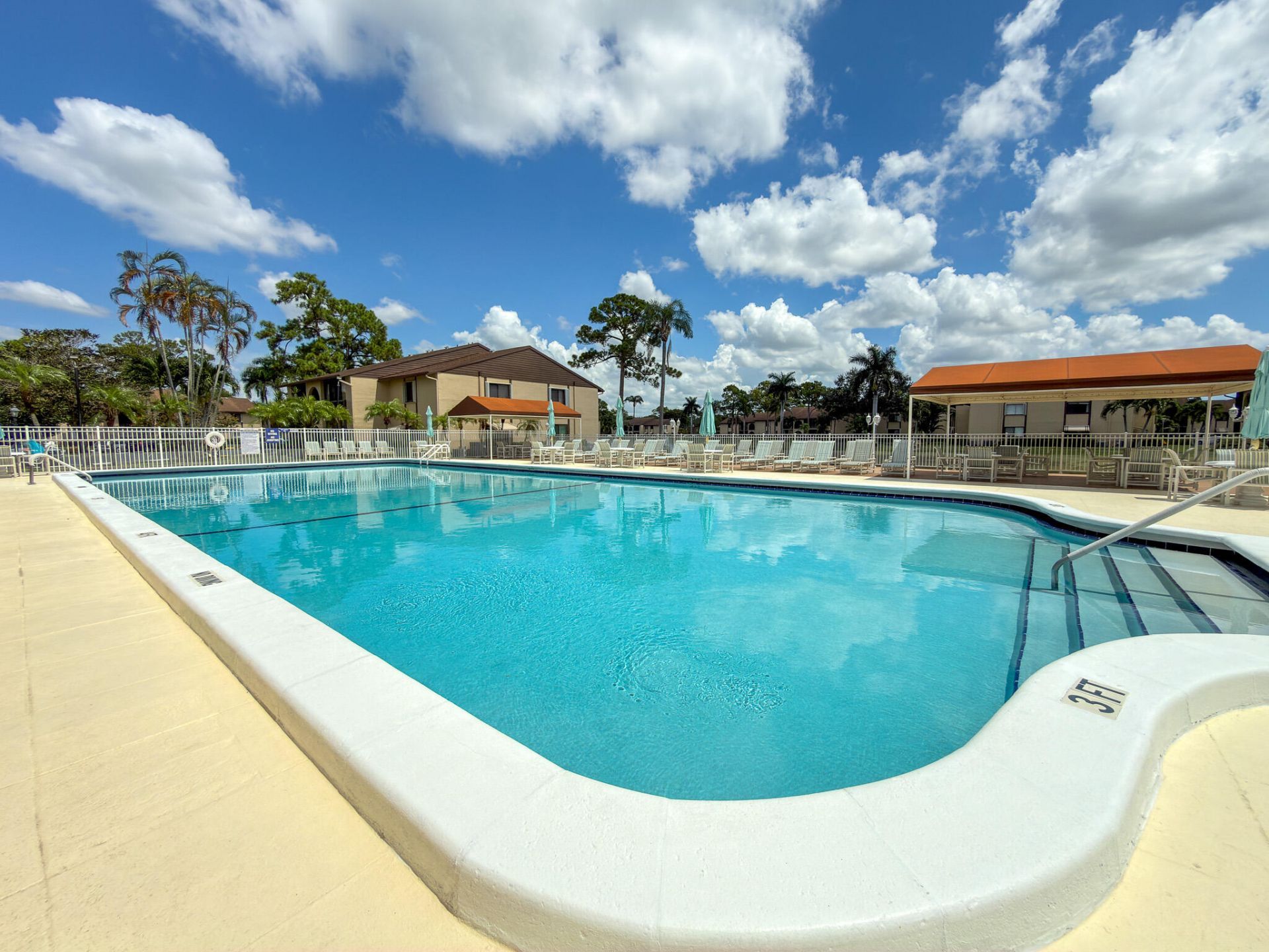 232 Pine High Occupancy Vehicle Circle, Unit C2, Greenacres, FL 33463 Photo