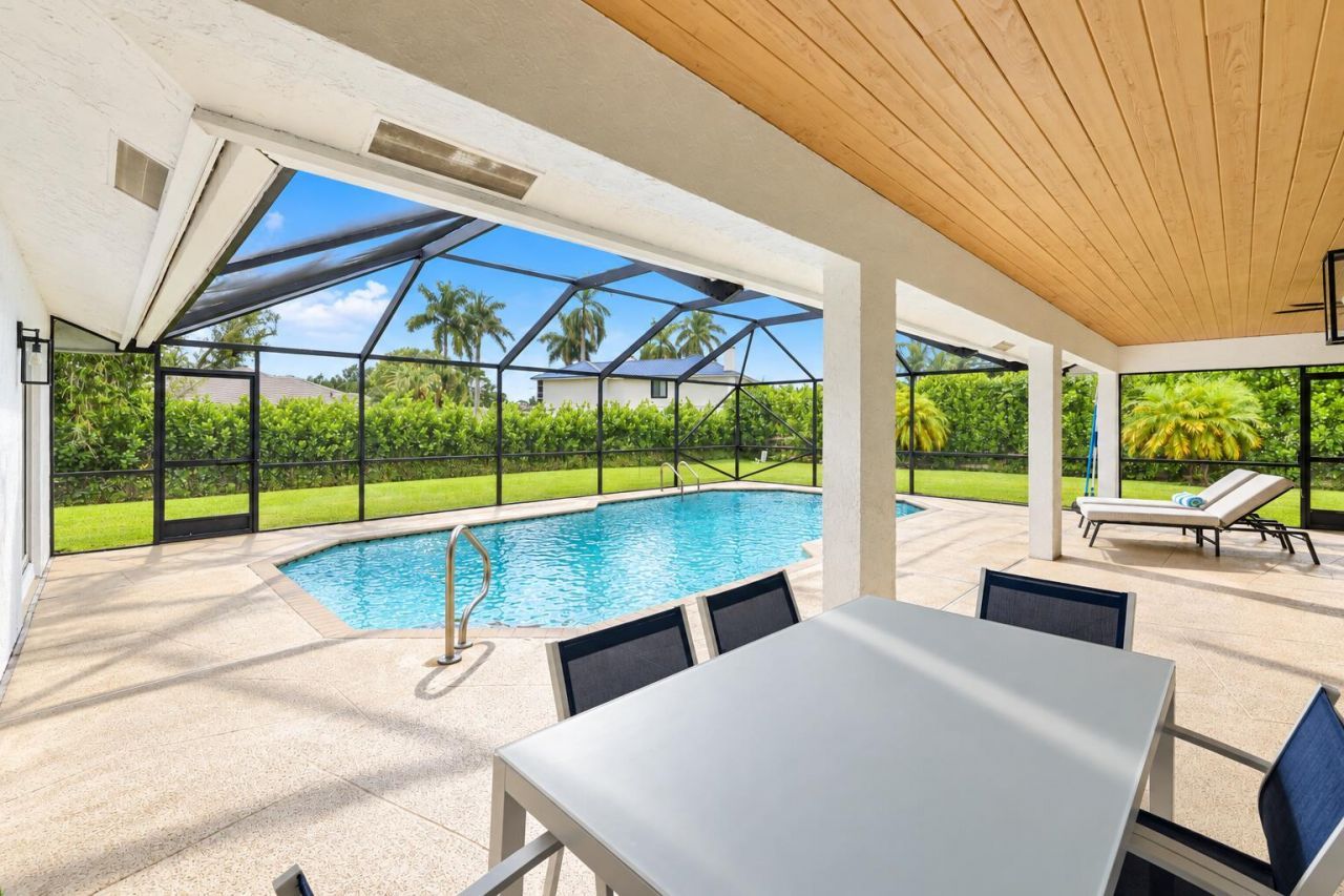 15545 Meadow Wood Drive, Wellington, FL 33414 Photo