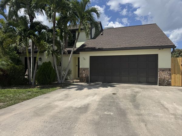 121 BEAUMONT Lane, Palm Beach Gardens, FL 33410