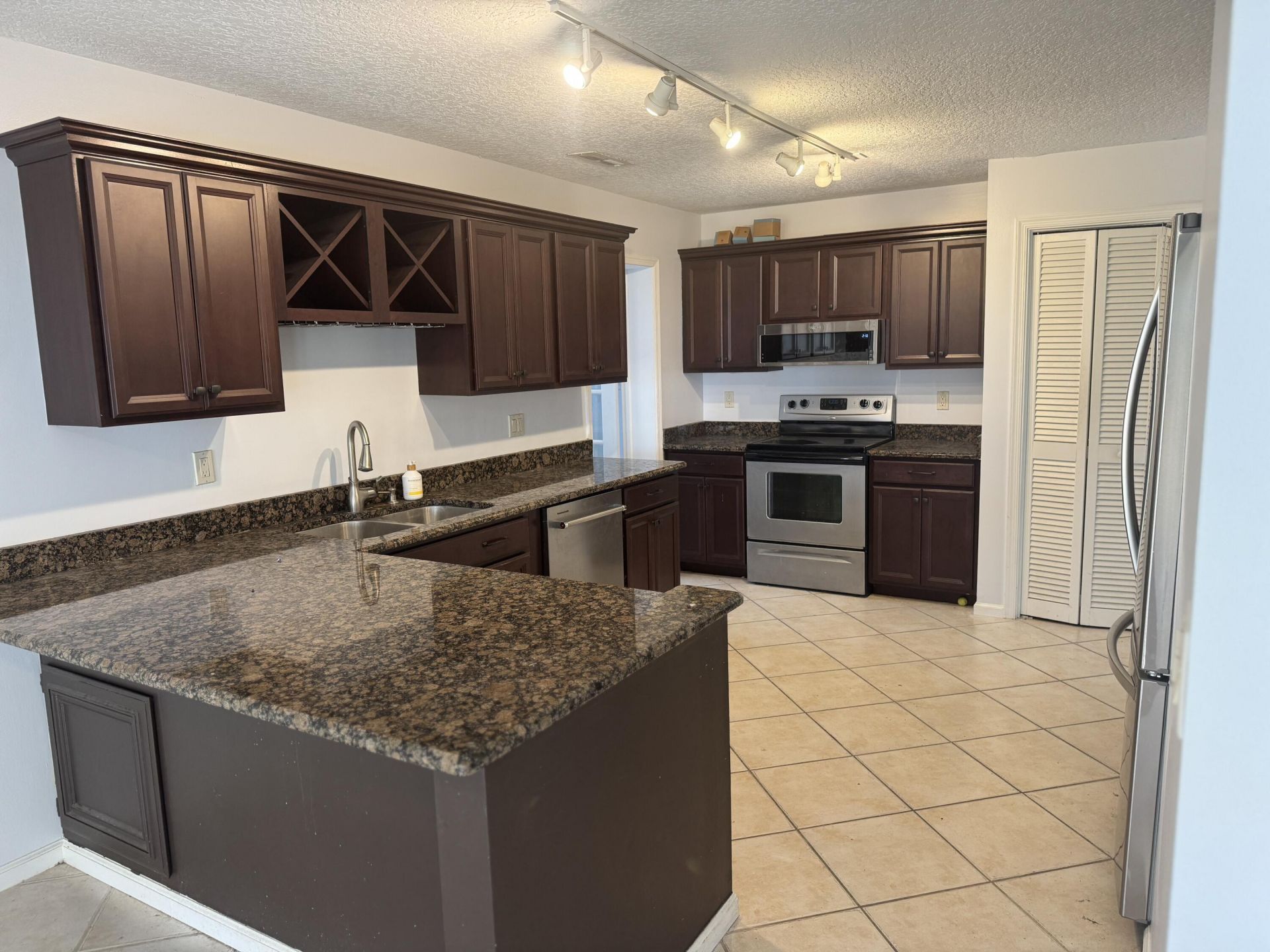 121 Beaumont Lane, Palm Beach Gardens, FL 33410 Photo