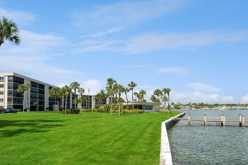 200 Intracoastal Place, Unit 305, Jupiter, FL 33469 Photo