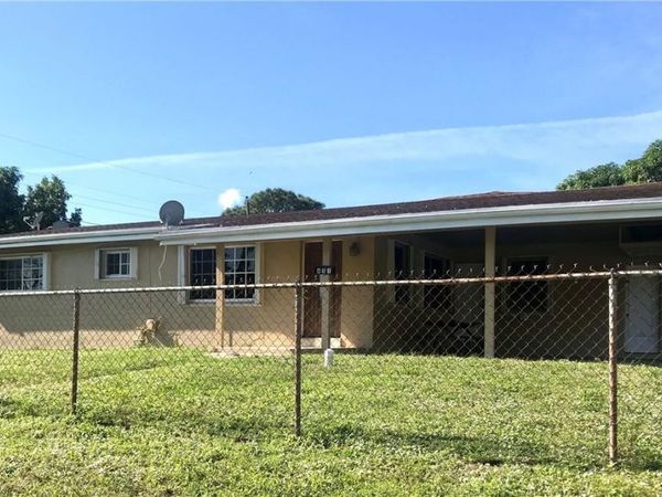 651 SW 26TH Avenue, Fort Lauderdale, FL 33312