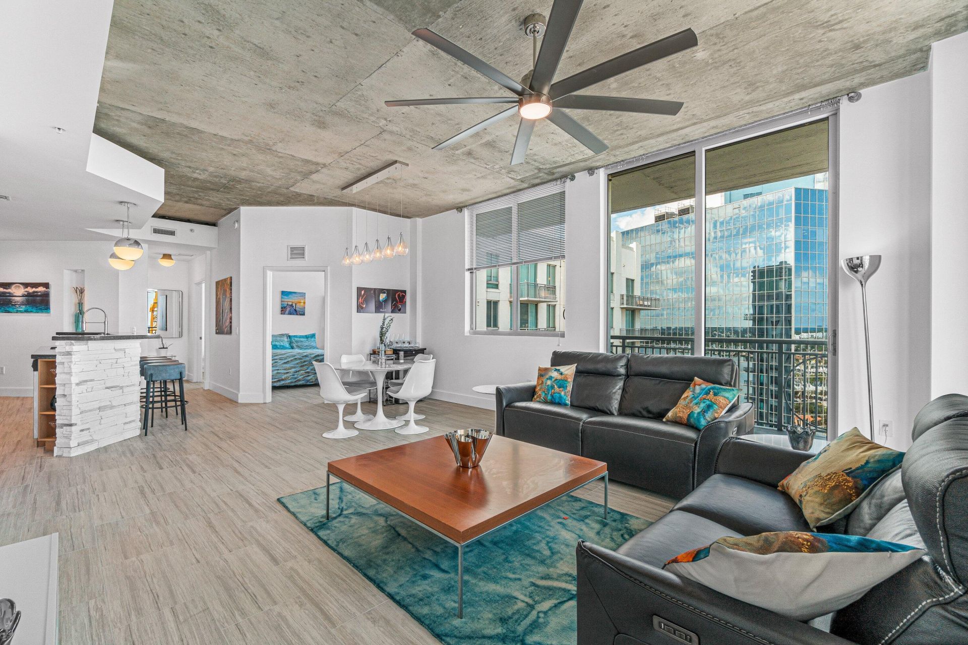 300 S Australian Avenue, Unit 1520, West Palm Beach, FL 33401 Photo