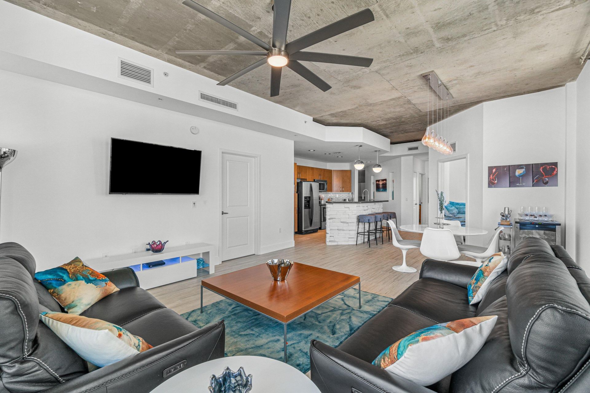 300 S Australian Avenue, Unit 1520, West Palm Beach, FL 33401 Photo