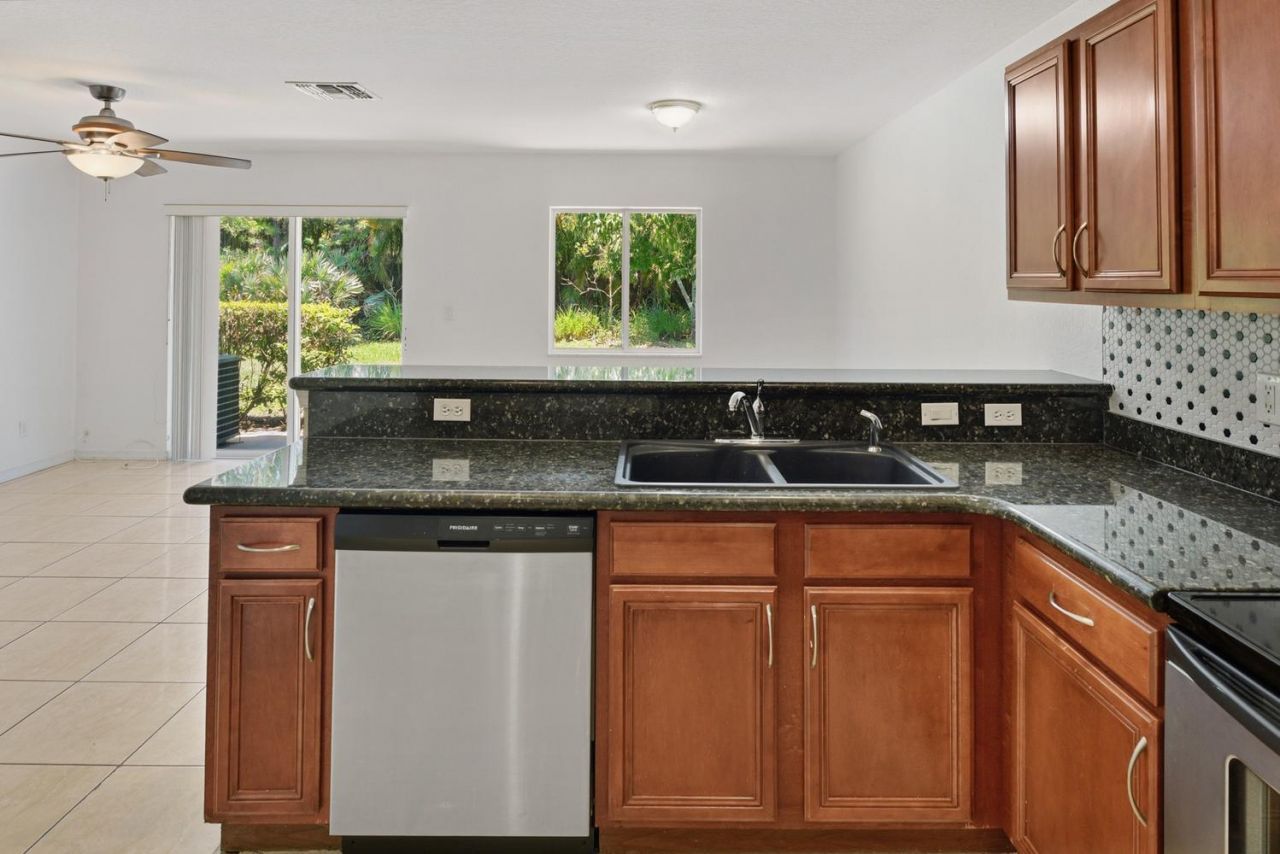 2257 SW Marshfield Court, Unit 2257, Port Saint Lucie, FL 34953 Photo