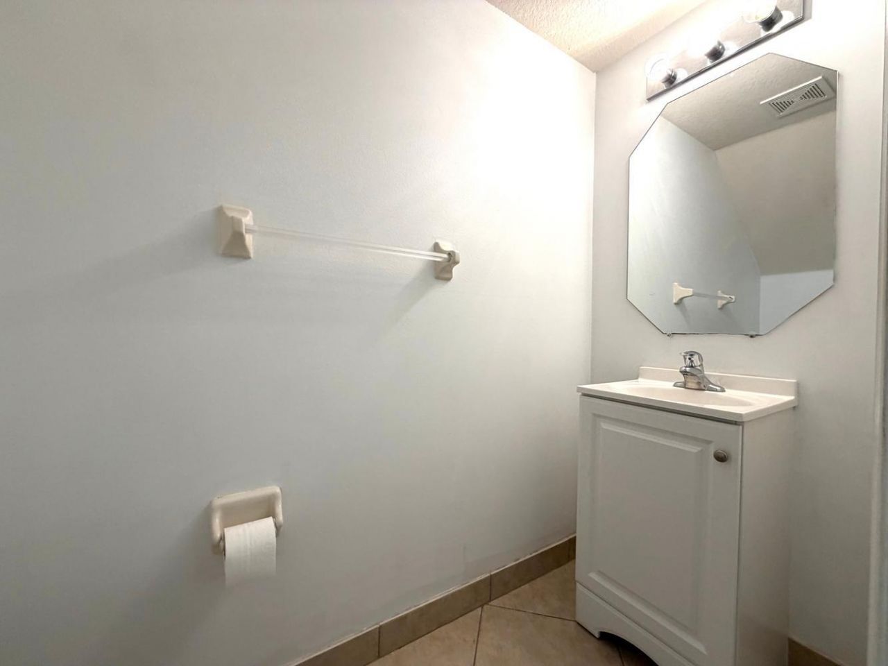 2257 SW Marshfield Court, Unit 2257, Port Saint Lucie, FL 34953 Photo