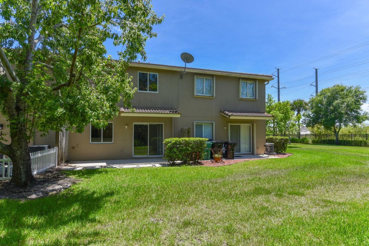 2257 SW Marshfield Court, Unit 2257, Port Saint Lucie, FL 34953 Photo