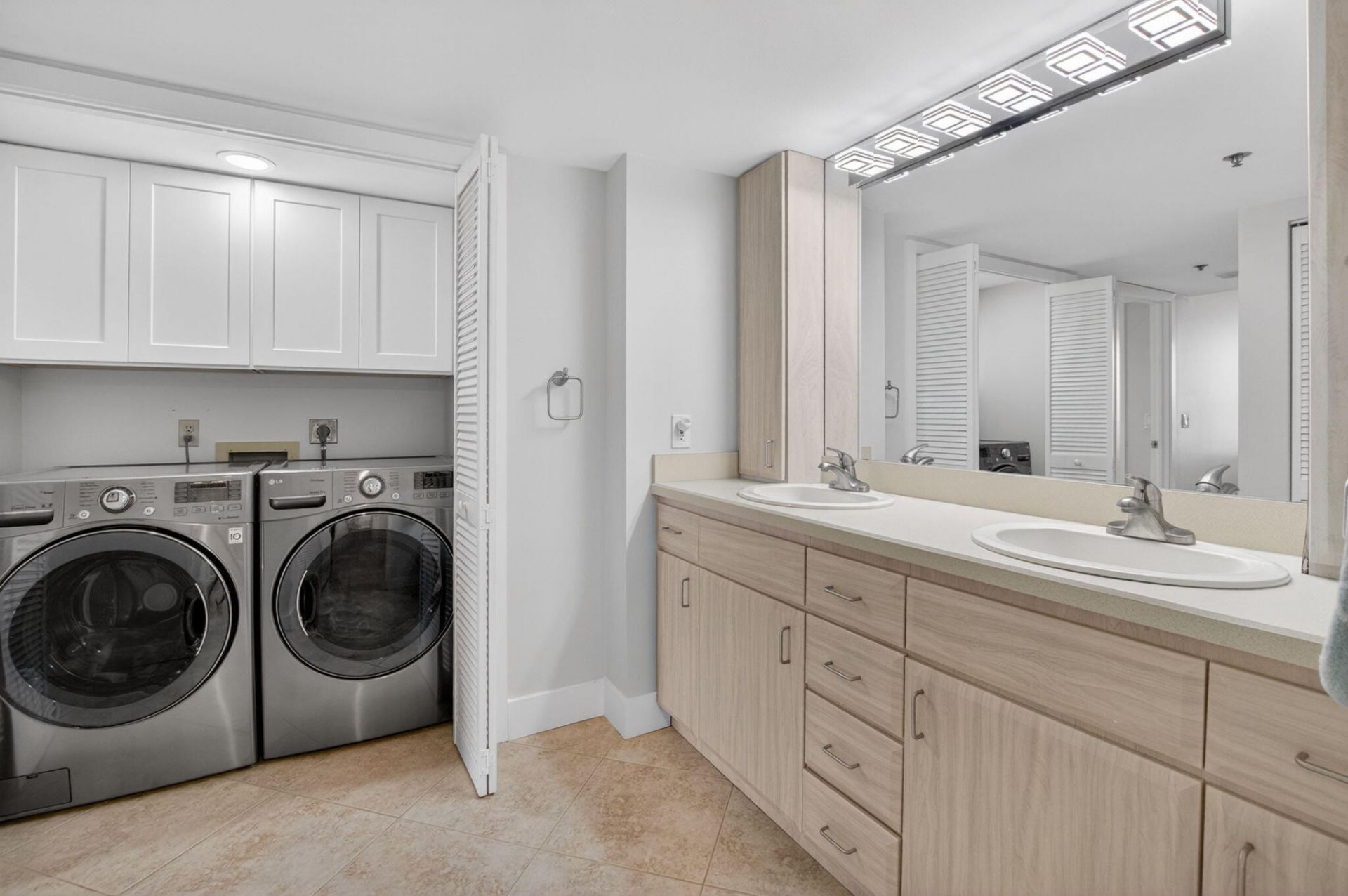 4748 S Ocean Boulevard, Unit 301, Highland Beach, FL 33487 Photo