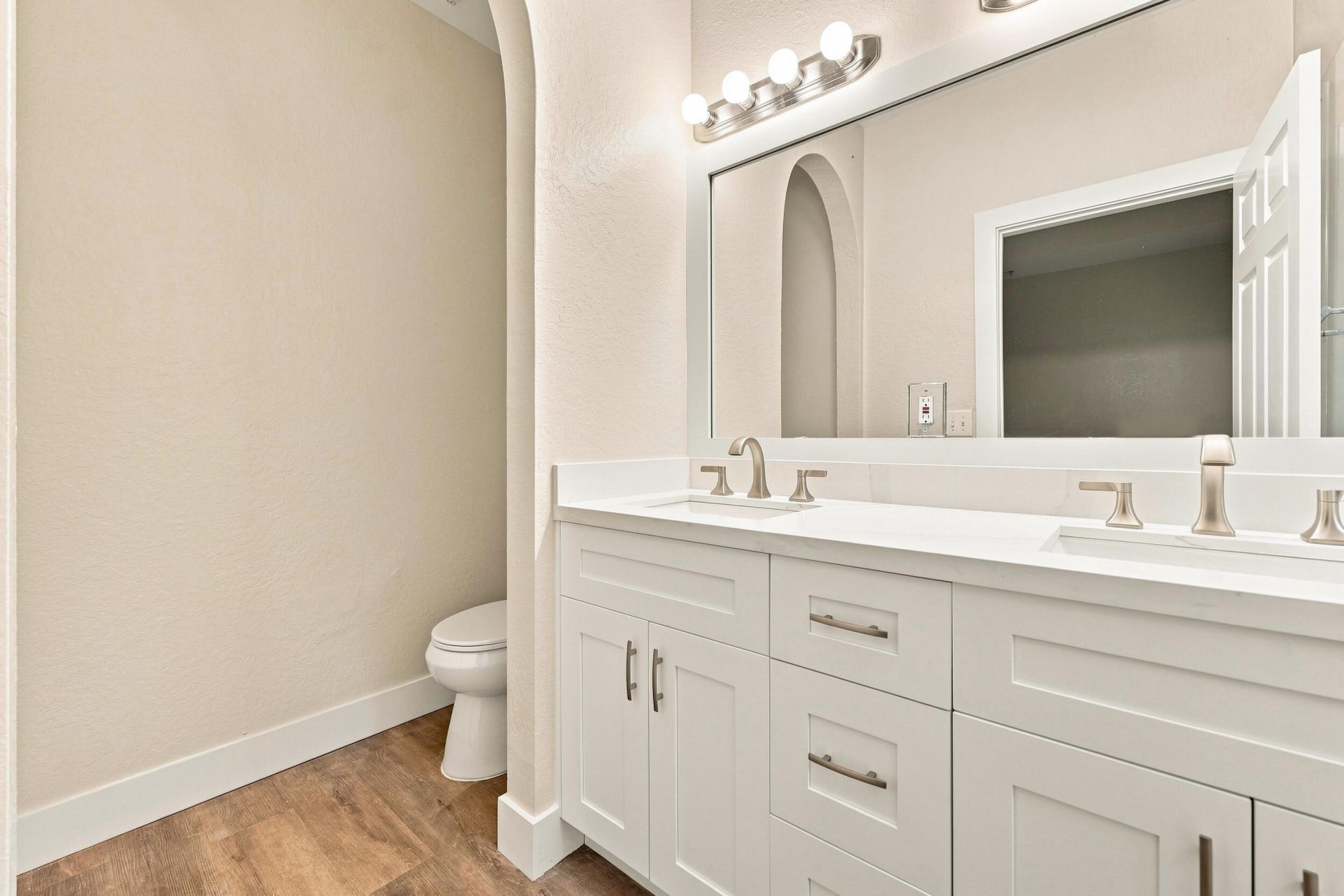 813 Pipers Cay Drive, West Palm Beach, FL 33415 Photo